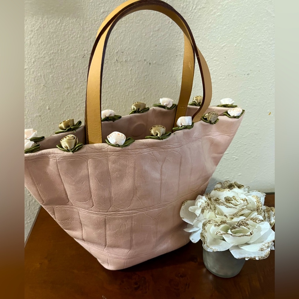 "Falor - Le Borse": leather bag in blush, crock-patterned silk Rosette EUC